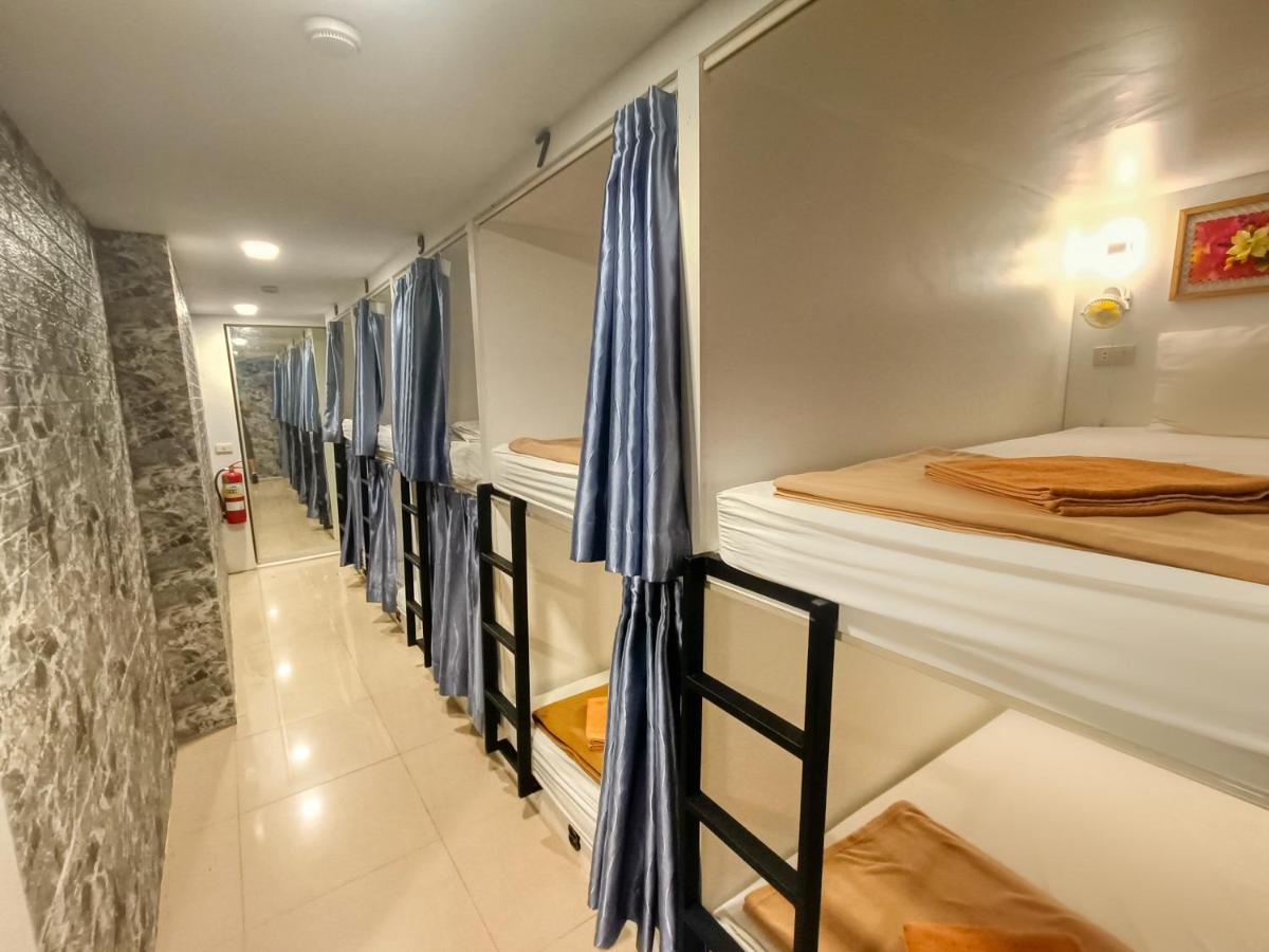 Jomtien Beach Hostel 외부 사진